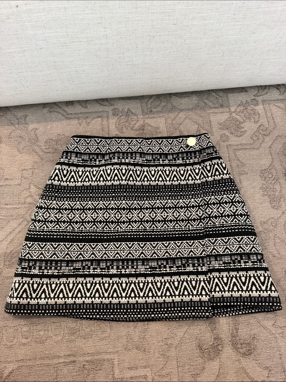 Black and White Geometric Knit Skirt